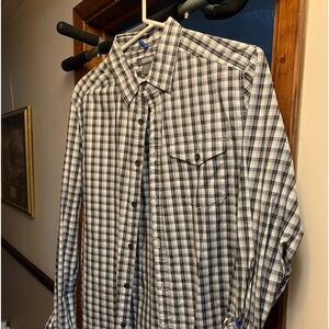 Kenneth Cole reaction men’s size M casual dress shirt